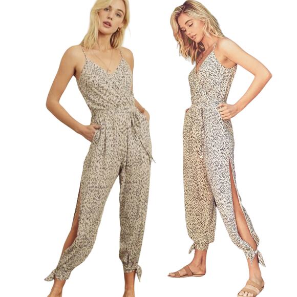 Urban Outfitters Dress Forum Jumpsuit Animal Print Faux Wrap High Rise Tan M - Picture 1 of 8